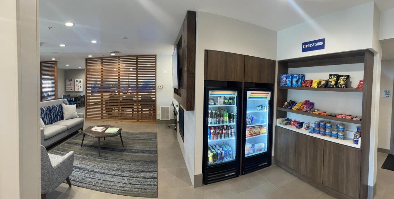 Express&suites Marquette, An Ihg 3*